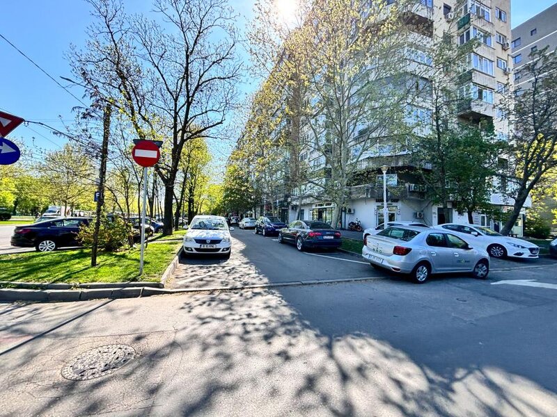 Drumul Taberei, 0% Vedere parc Bloc 1980  3 camere, 2 bai + Parcare metrou 5 min