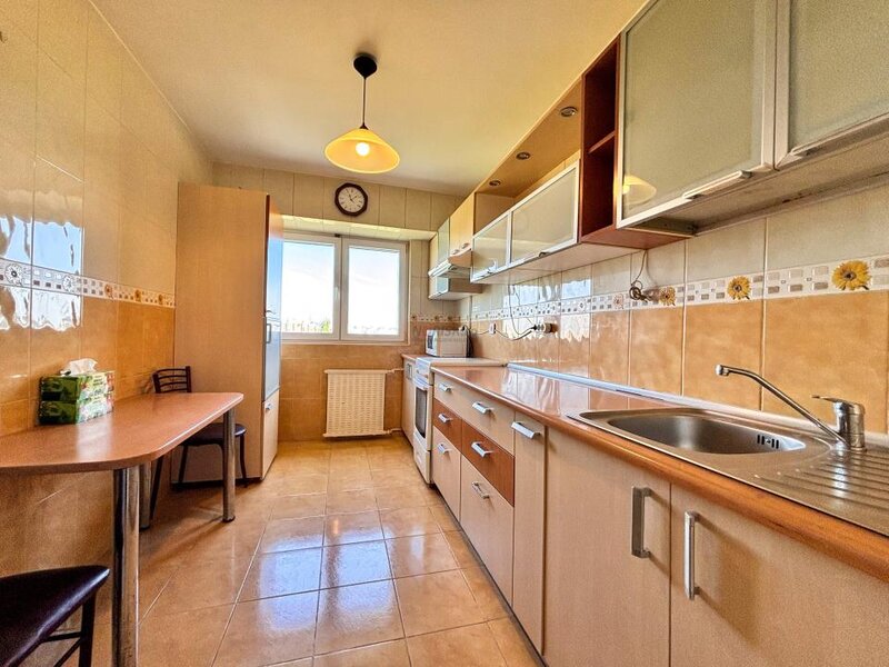 Drumul Taberei, 0% Vedere parc Bloc 1980  3 camere, 2 bai + Parcare metrou 5 min