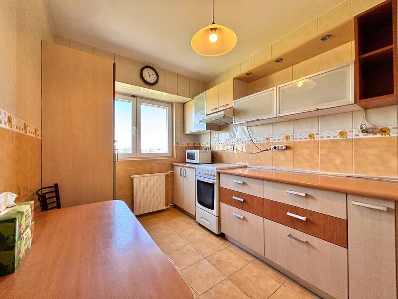 Drumul Taberei, 0% Vedere parc Bloc 1980  3 camere, 2 bai + Parcare metrou 5 min